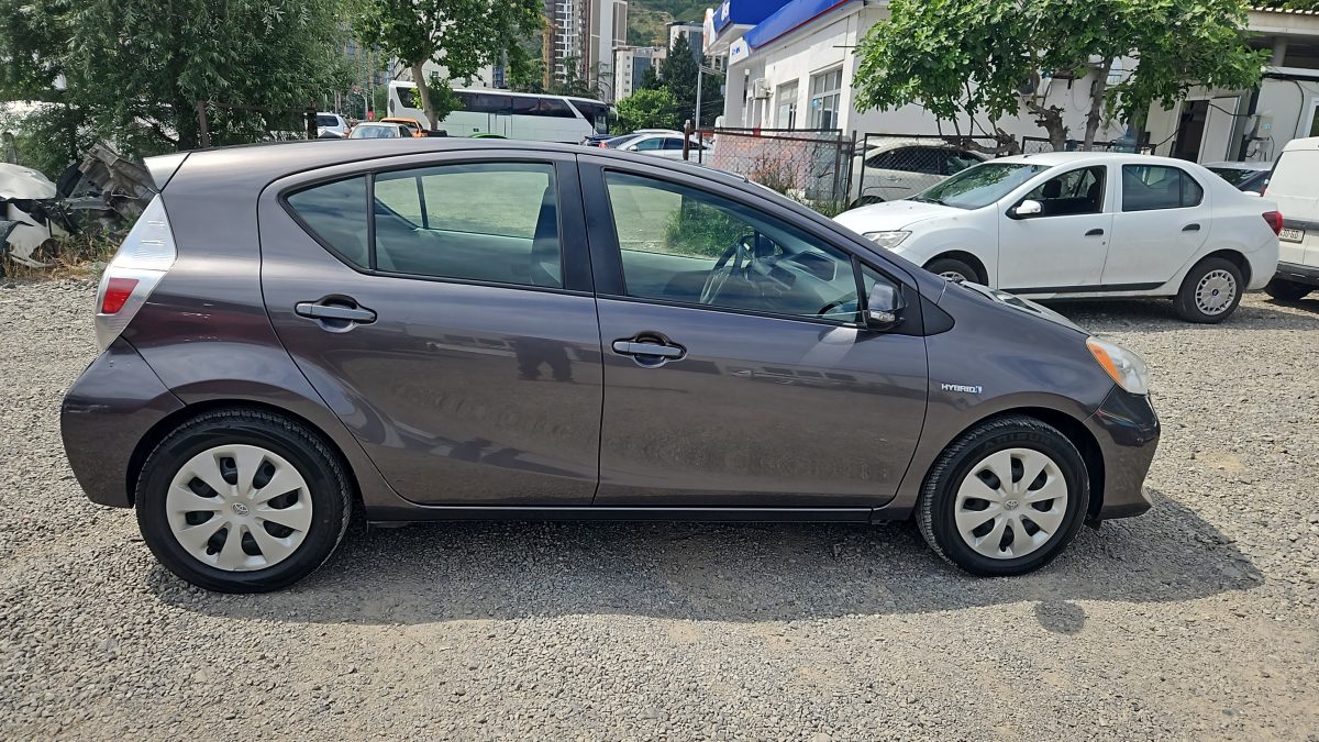 Toyota Prius C