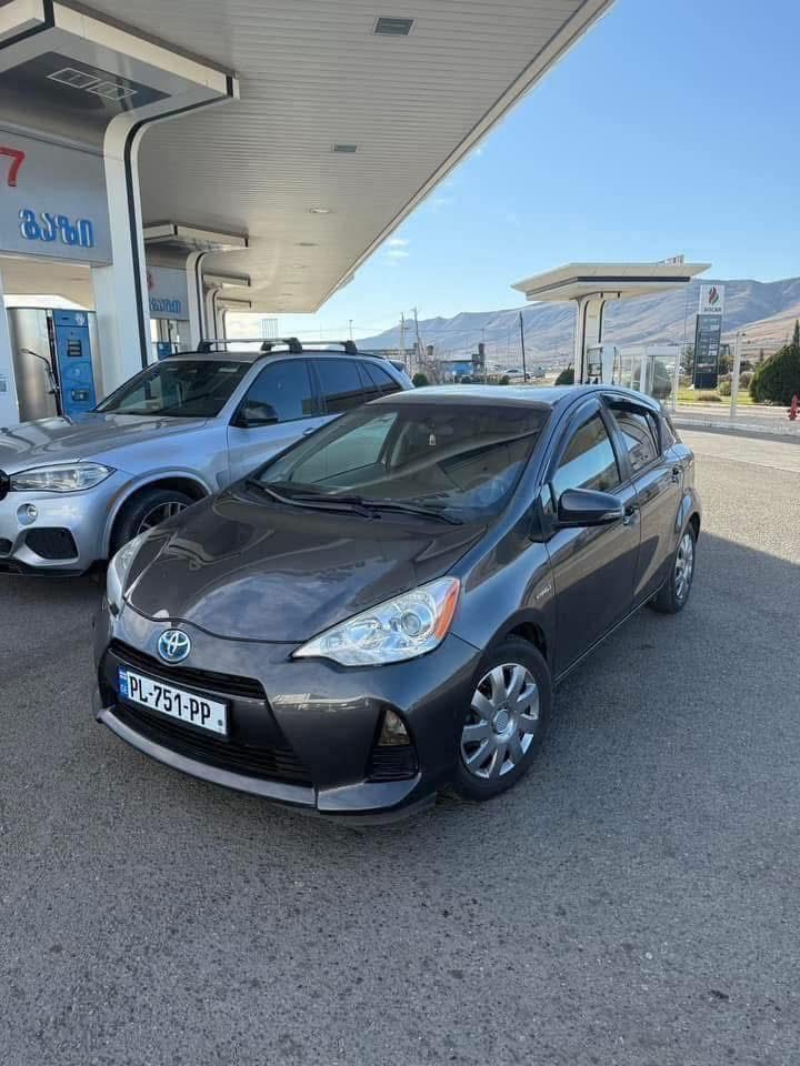 Toyota Prius C
